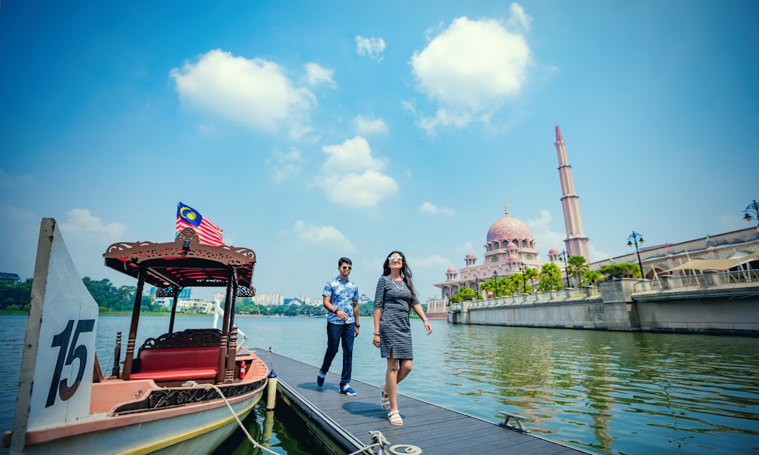 Photo attract international tourists through online marketing