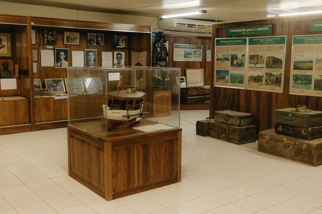 Photo thematic history tours