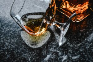 Ghidul complet pentru a distinge Armagnac-ul de alte băuturi spirtoase
