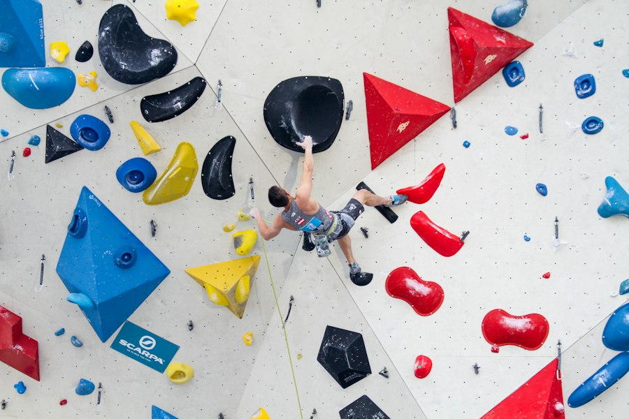 Photo climbing beginner training