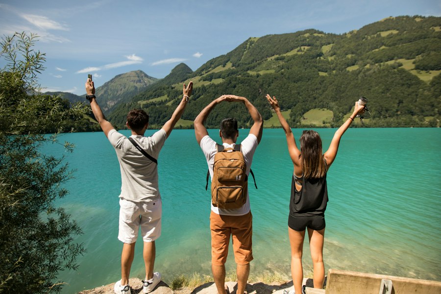 Photo tourism